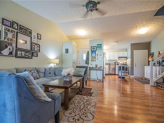 3rd image of 5922 Timber Lake Blvd