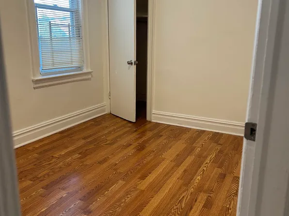 725 Garfield Avenue image 7 of 36