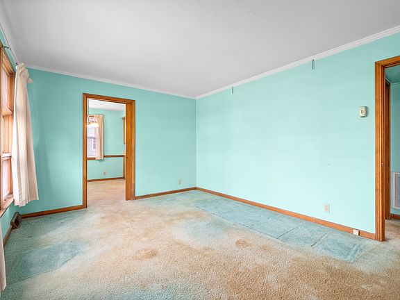 5th image of 106 Lealand Dr