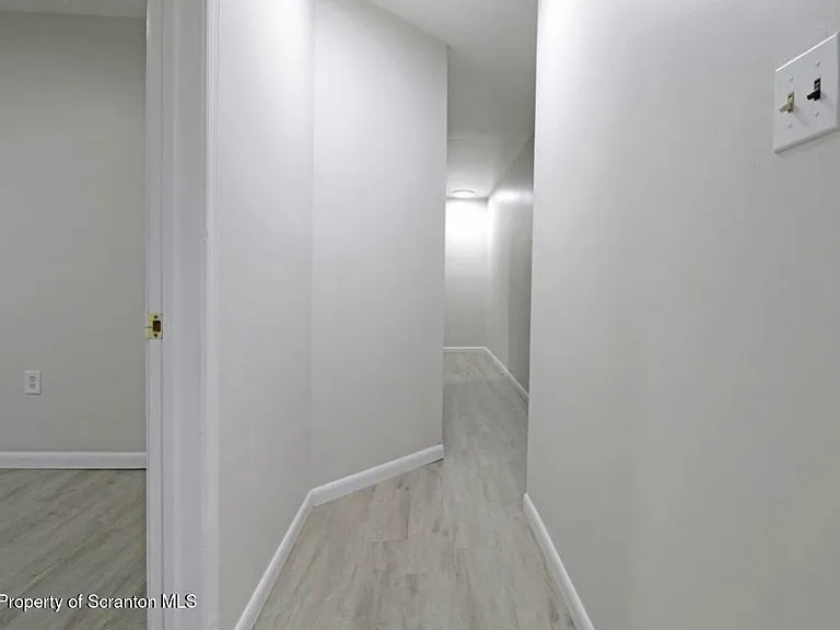 277 Riverside Dr #C — Photo 7