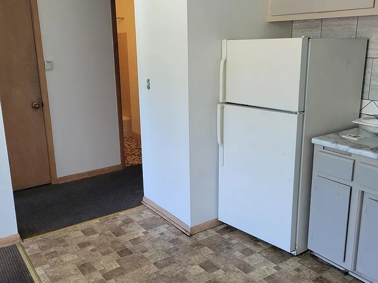6521 W Beloit Rd — Photo 11