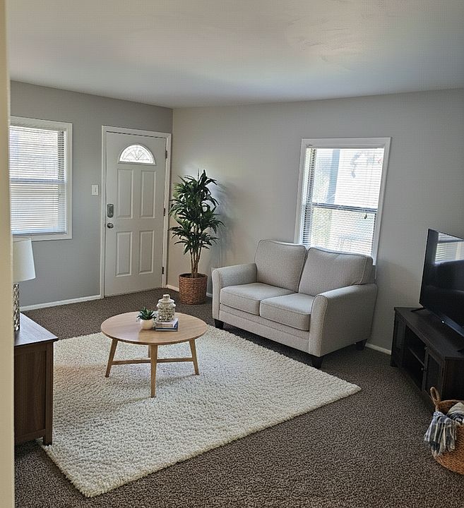 1st image of 2509 Wood Ave #B