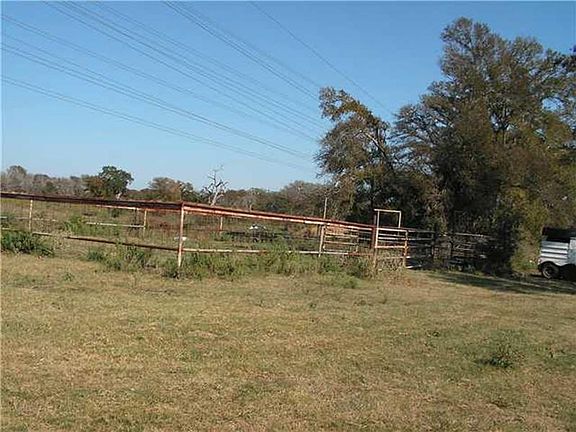 4th image of 257 Wilbarger Creek Dr