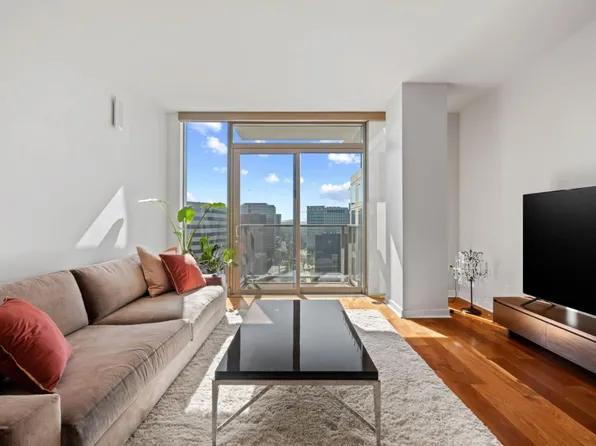 38 N Almaden Blvd Unit 1916, San Jose, CA 95110