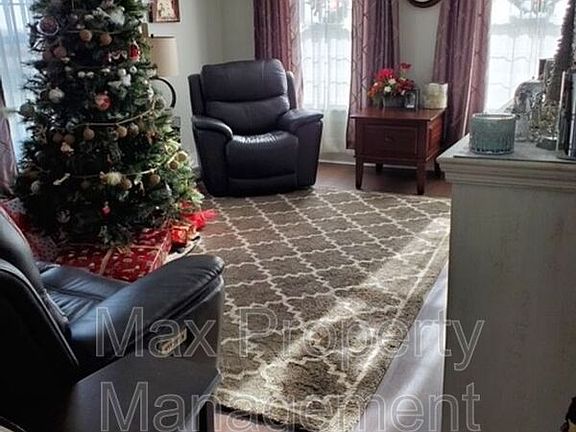 3rd image of 4395 NW 118th Ave