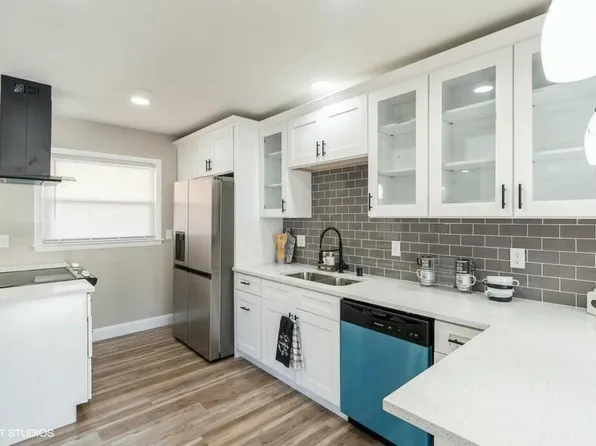 5636 North 73rd STREET, Milwaukee, WI 53218