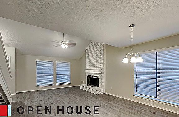3rd image of 1913 Hawken Dr