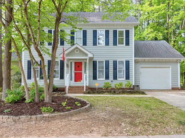 2205 Long And Winding Rd, Raleigh, NC 27603