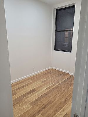 5th image of 307 E 78th St APT 4E