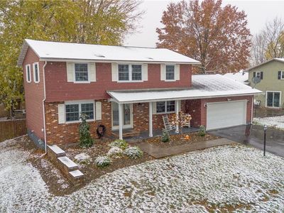 4976 Surrey Ln, Liverpool, NY, 13088