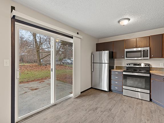 3rd image of 11320 E Mission Ave #11320