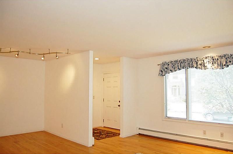 2nd image of 177 Laurel Ave #7