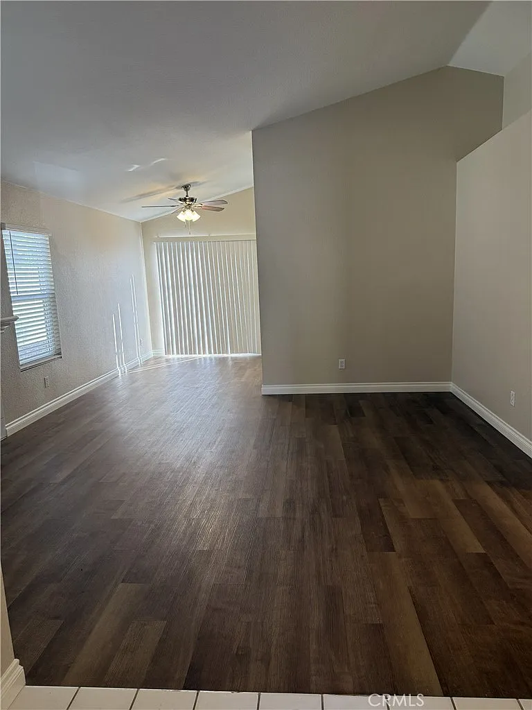 2 bed, 920 sqft, $2,995 — Photo 3