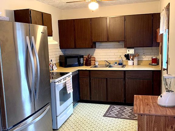 4th image of 9 Woodland Way