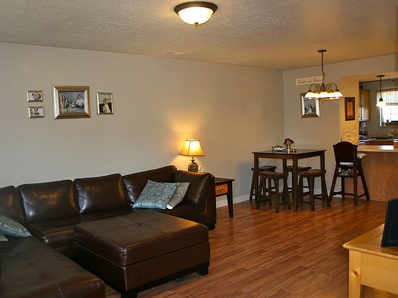 Living room dining area