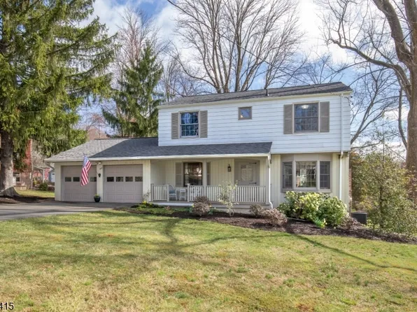 22 Pine Ln, Watchung Boro, NJ 07069