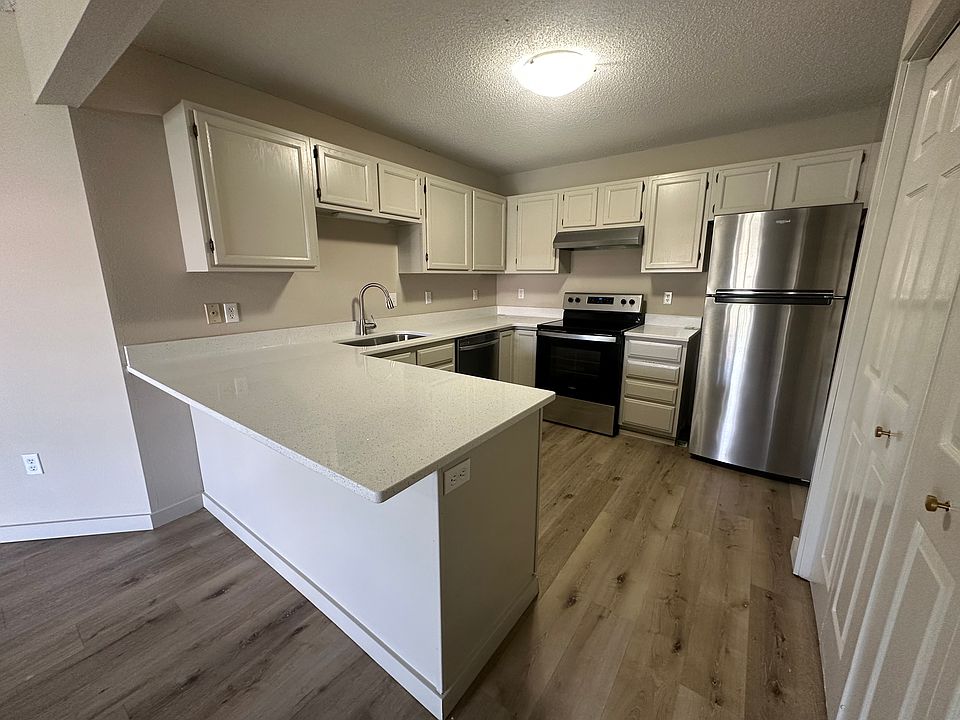 1st image of 954 Boston Way APT 8