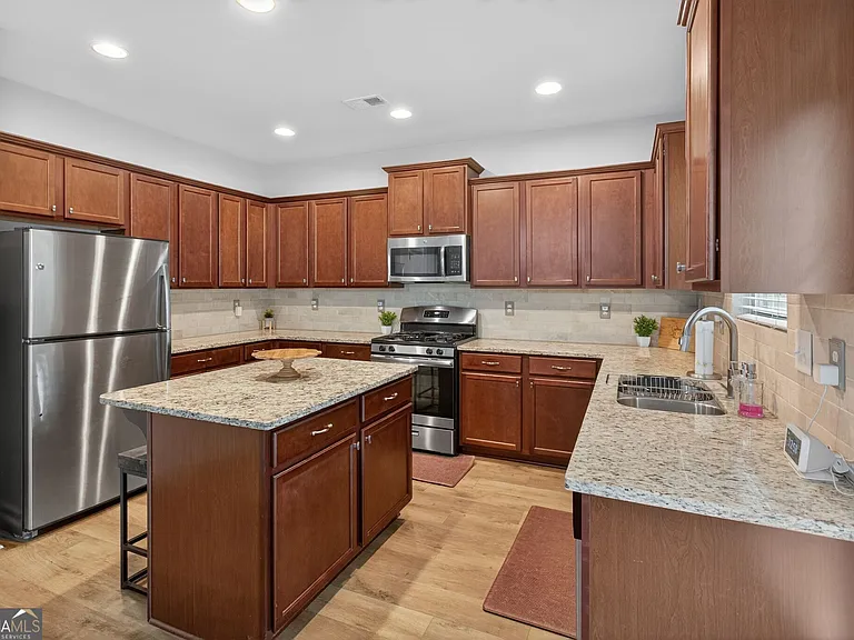 3333 Cascade Parc Blvd SW — Photo 7