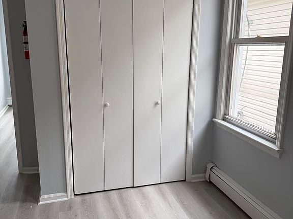 5th image of 129 W 27th St #4