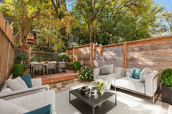 Rented by Cooper & Cooper Real Estate | media 10