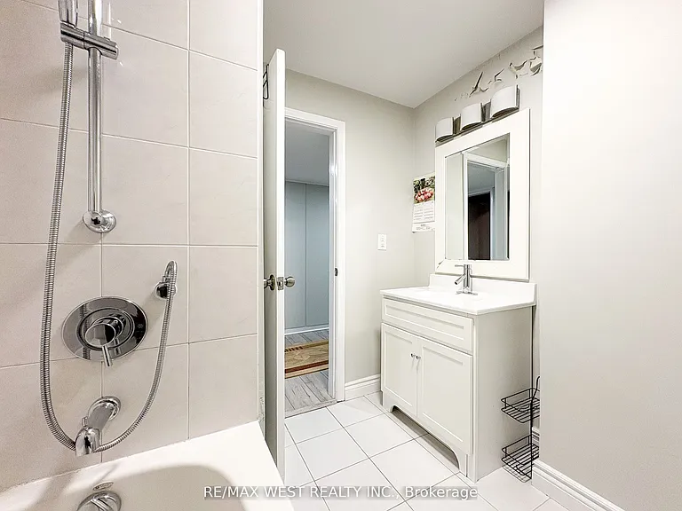 5 Arlstan Dr #BASEMENT — Photo 13