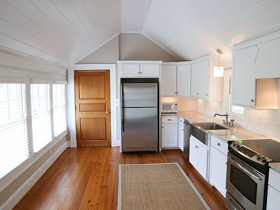 Bright and Open Kitchen