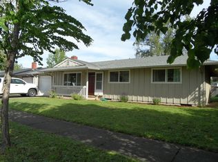 5888 F St, Springfield, OR 97478