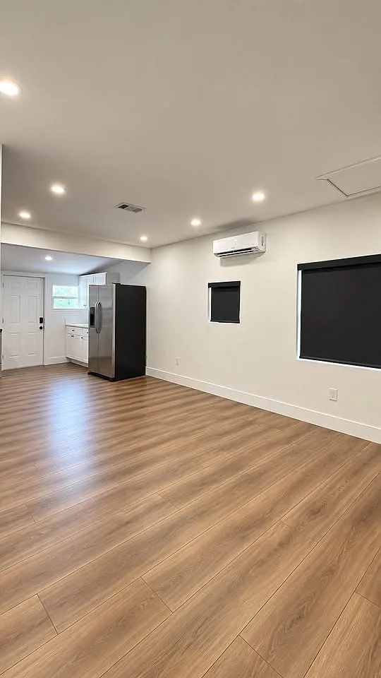 1 bed, 700 sqft, $1,850 — Photo 3