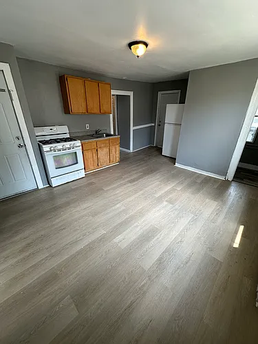 37 Silver St #3 Photo 1