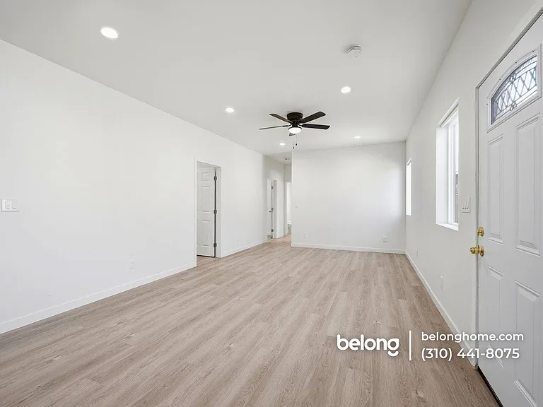 20144 Stagg St — Photo 5