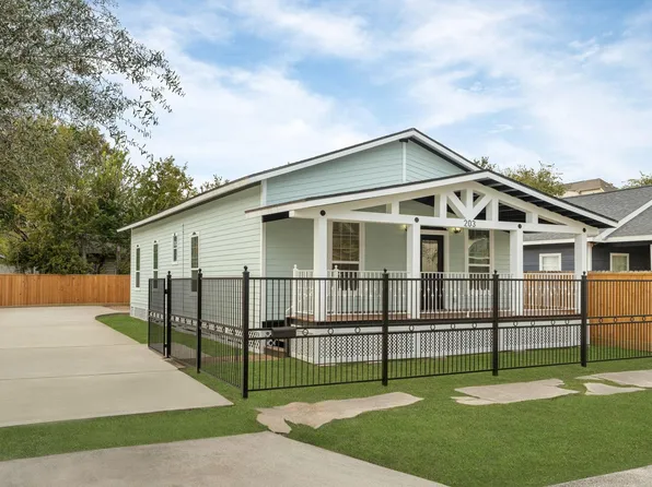 203 Archer St, Houston, TX 77009