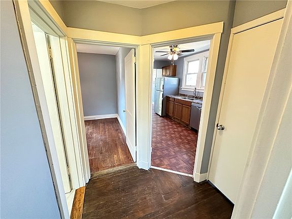 5th image of 7237 Whipple St