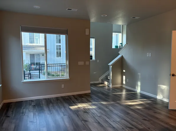 1913 S Poplar Ct, Denver, CO 80224
