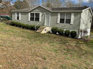 488 Pineview Rd, Springville, TN 38256