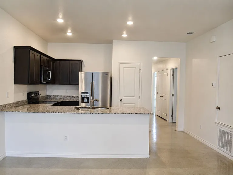 1222 Lehmann Dr #A — Photo 4