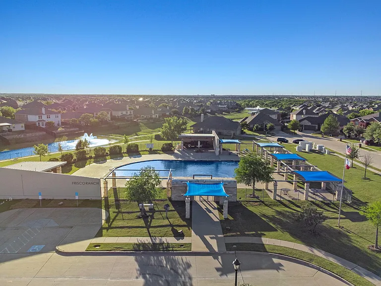 14710 Crystal Lake Dr — Photo 31