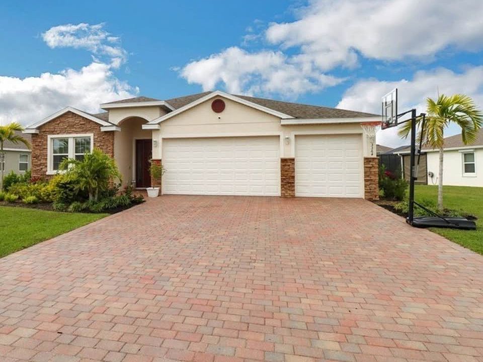 1st image of 3364 Acapulco Cir