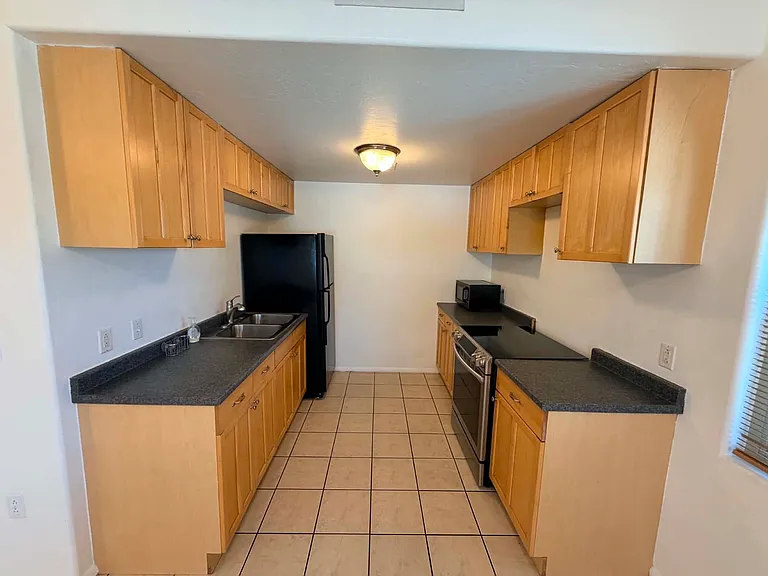 934 N Campbell Ave #3 — Photo 10