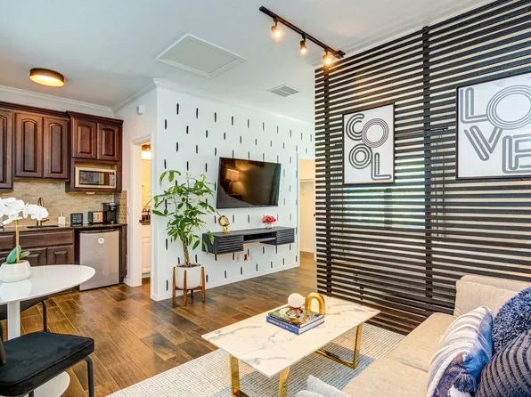 2617 Yale St #Id1225770p, Houston, TX 77008