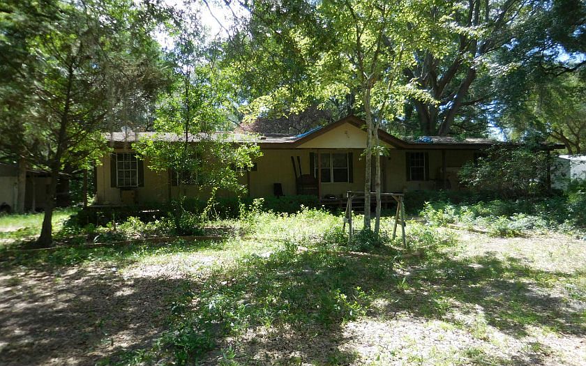 1st image of 205 SW Leonard Ter