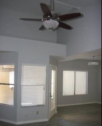 5th image of 4201 N 20th St Unit 203