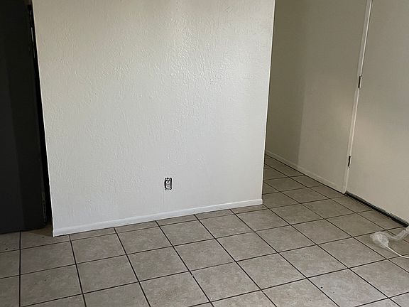 4th image of 2545 W Morten Ave APT 4