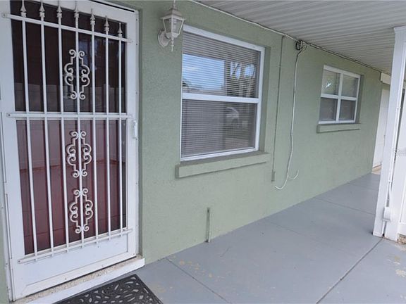3rd image of 4817 Northwood Ave