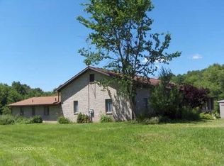 385 Glade Mill Rd, Valencia, PA 16059