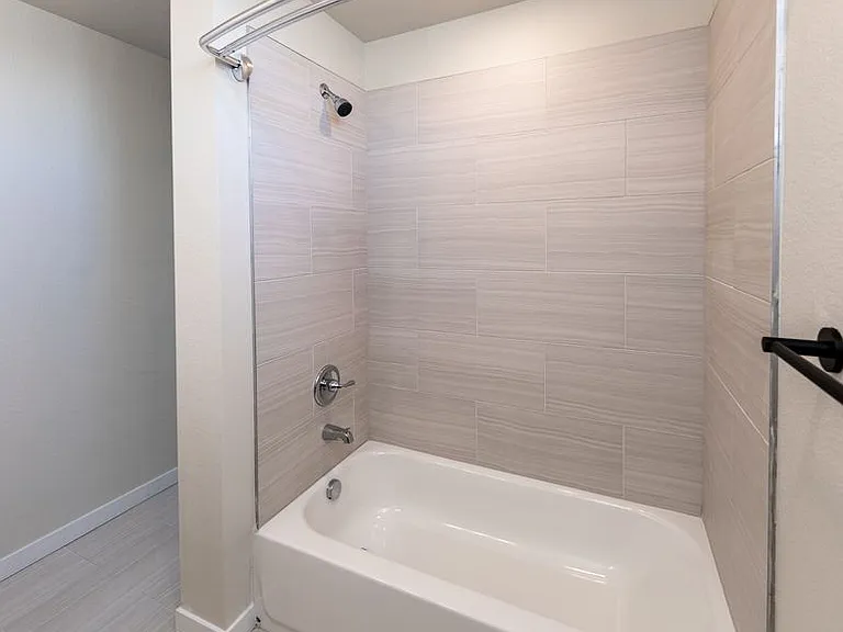 810 S Weber St — Photo 56