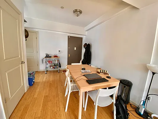 Rented by Compass | media 22