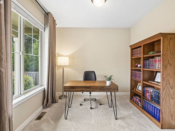 5th image of 13925 SE Mountain View Ln