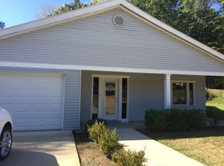 1506 Martin Hill Dr, Tupelo, MS 38804