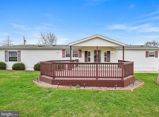 101 Lilly Dr, Ephrata, PA 17522