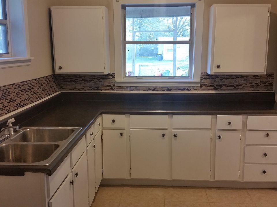2nd image of 2939 W 11th St #1